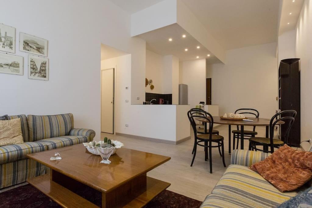 Appartamento 2 Camere Da Letto Al Politeama 팔레르모 외부 사진
